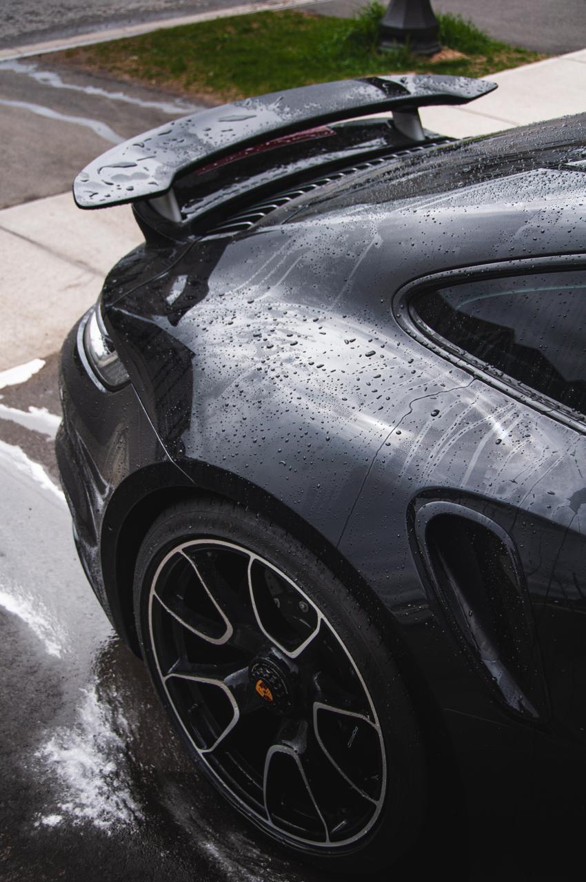 Ceramic coating - water beading on car surface